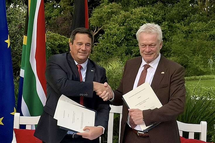 2 people: South African Minister of Agriculture John Steenhuisen with German Federal Minister Alois Rainer
